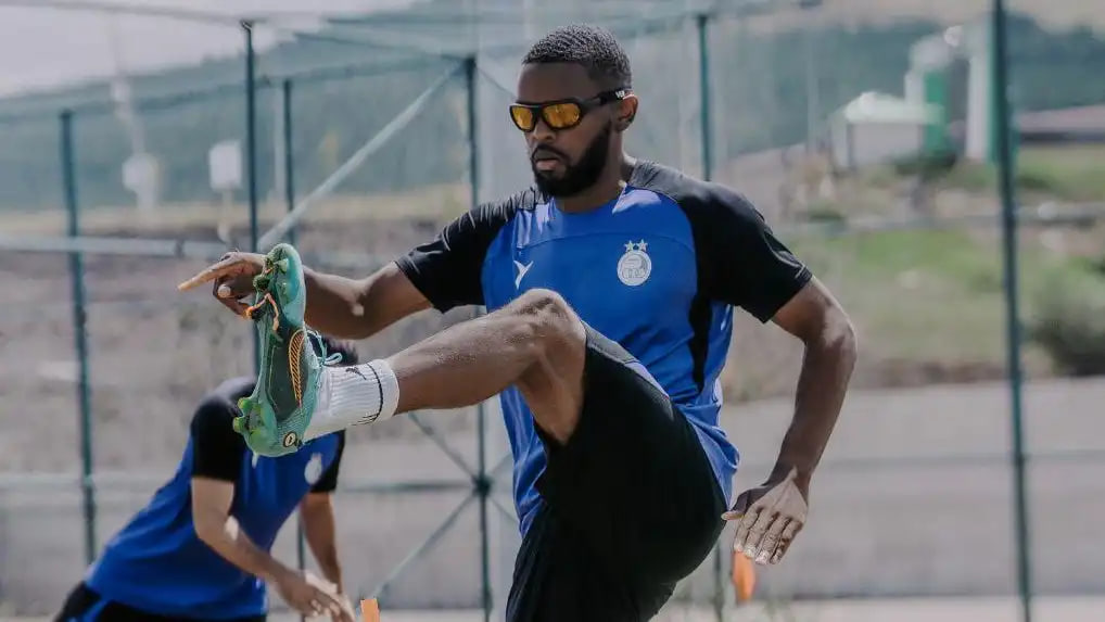 ایفمارک تایید کند، یامگا آبی‌پوش می‌ماند!