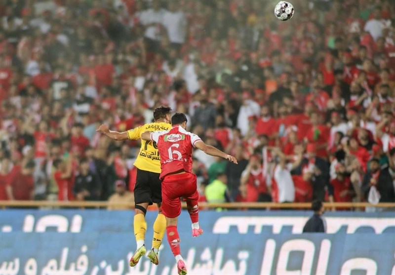 منافی: پرسپولیس فرصت بزرگی را مقابل سپاهان از دست داد