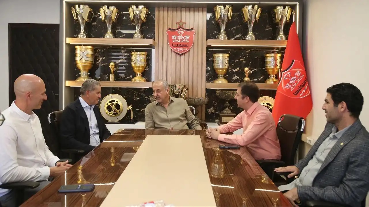 صحبت‌های گاریدو در جلسه با مدیران پرسپولیس؛ افتخار می‌کنم سرمربی این تیم هستم!