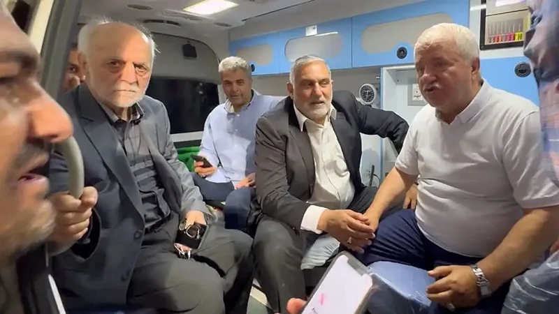 جنجال آمبولانس در جشن قرمزها؛ علی پروین مشکل سلامتی داشت!