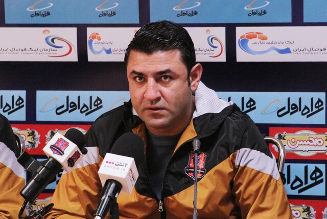 دستیار رحمتی استعفا کرد