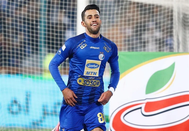 آرش رضاوند رسماً سپاهانی شد