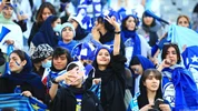 هواداران خانم استقلال به استادیوم می‌آیند