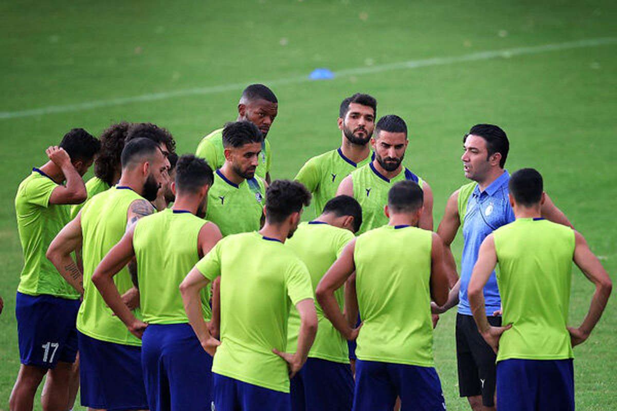 یازده بازیکن احتمالی نکونام برای دربی