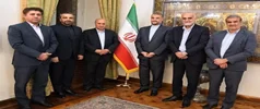 تاکید وزیر امور خارجه بر ورود و نصب VAR در ورزشگاه‌ها