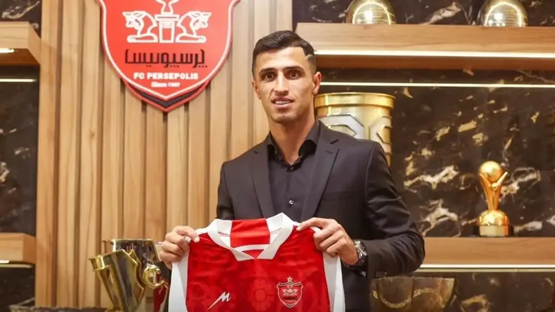 علی علیپور به پرسپولیس بازگشت