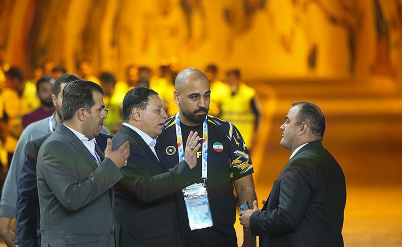 لحظات پراسترس ساکت در تونل نقش جهان