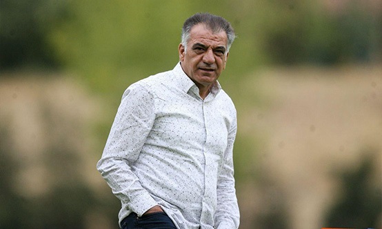 بیژن طاهری:باید به خطیر سه سال زمان بدهند!