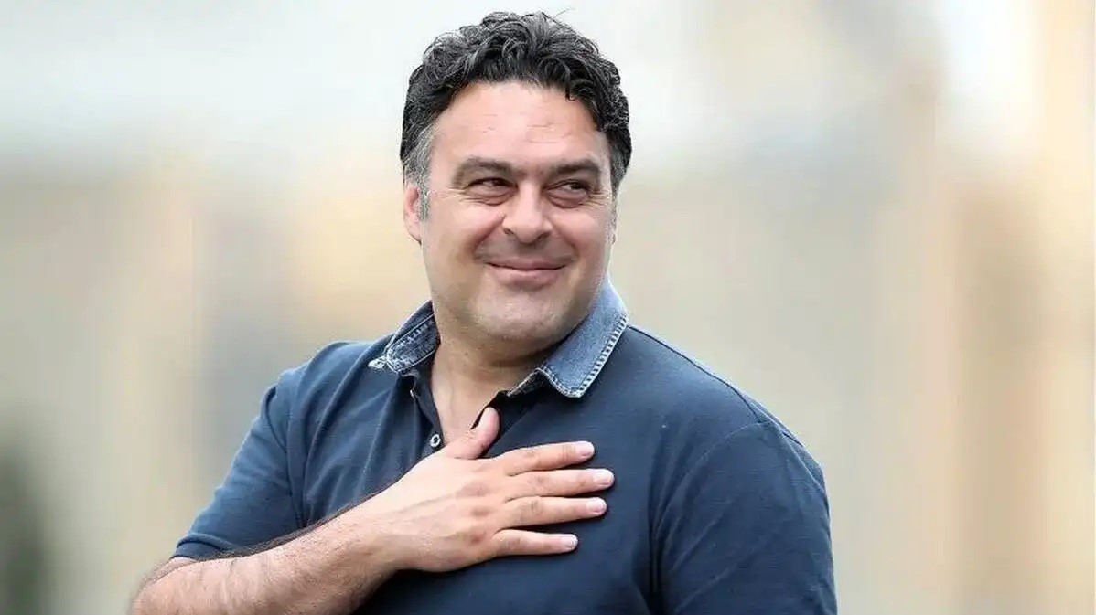 وضعیت نیمکت استقلال، پیچیده‌تر از همیشه؛ آتیلا و چالشی به نام مجوز!