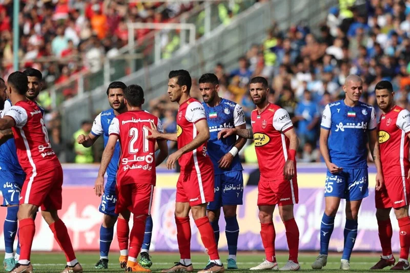 پرسپولیس و استقلال پیش از دربی همسایه میشوند