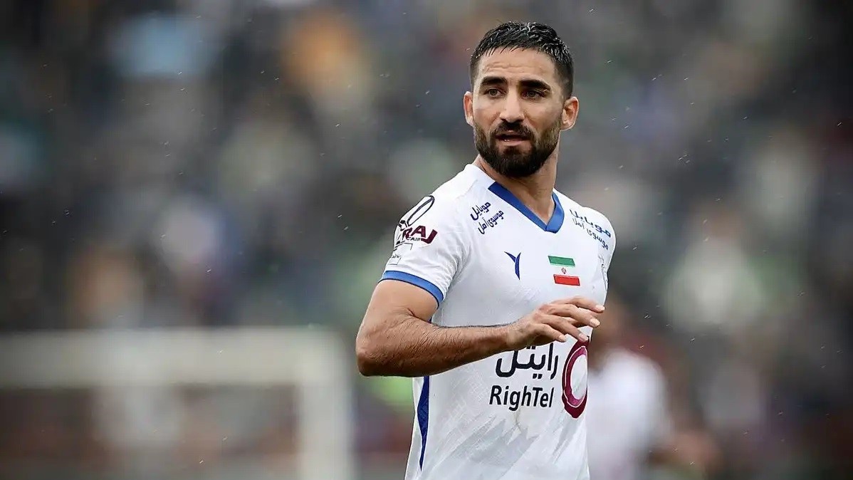 از عرش تا فرش با هوادار؛ مهرداد محمدی را چه شد؟