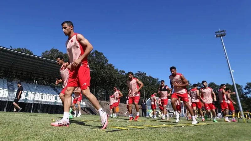 سوال روز/ آیا 2 سهمیه خارجی پرسپولیس رسماً سوخت؟